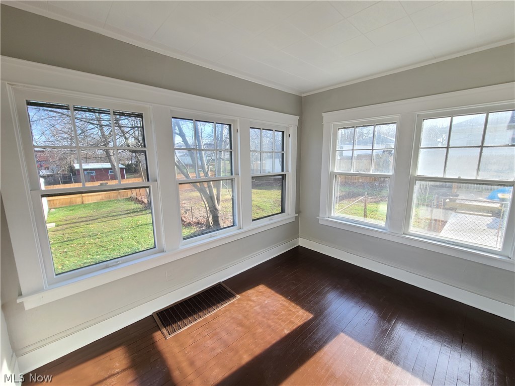 4331 Fulton Road Cleveland, OH 44144 - Photo 12 of 22 Gallery Image 12