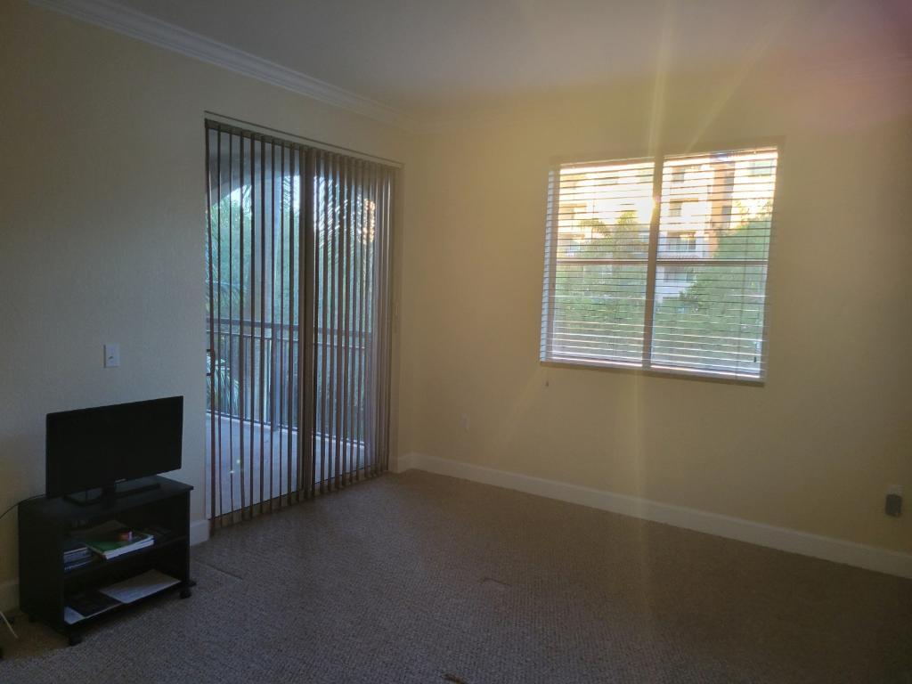 1690 Renaissance Commons Boulevard, Unit 1309 Boynton Beach, FL 33426 - Photo 11 of 19 C3F4C7D1-E6C6-4AD6-9983-6A65BB114711