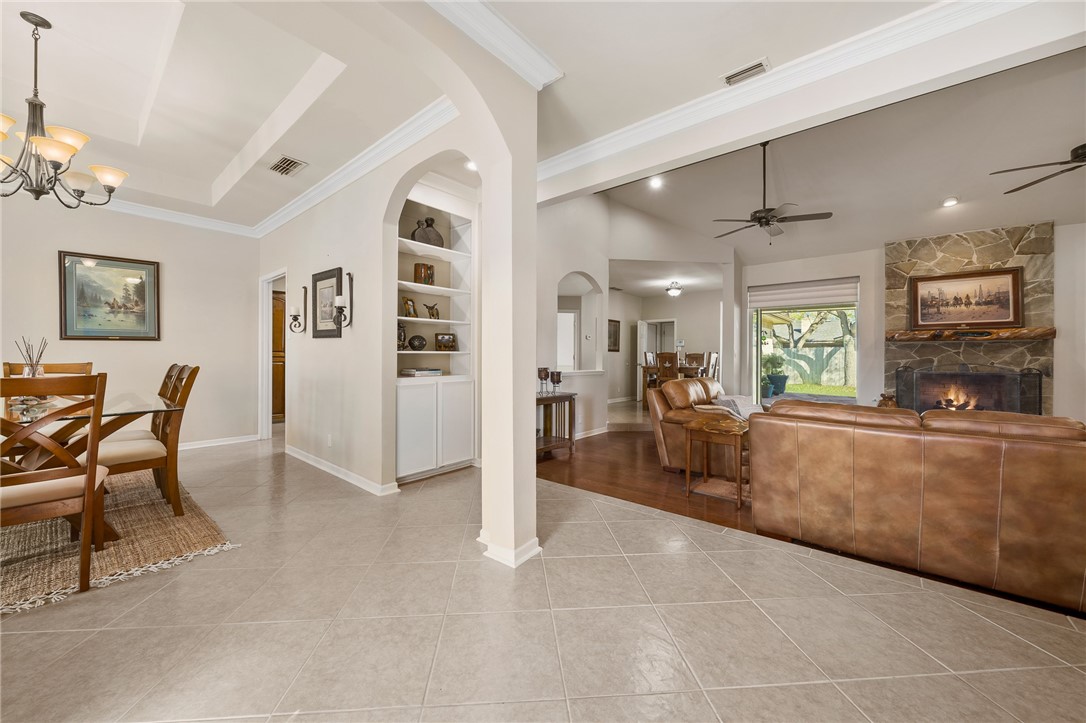 425 Seco Drive Portland, TX 78374 - Photo 7 of 39