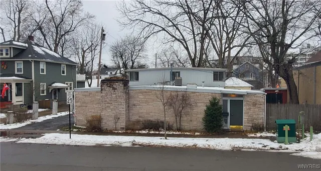 $200,000 | 13 Hirschfield Drive, Amherst, NY 14221