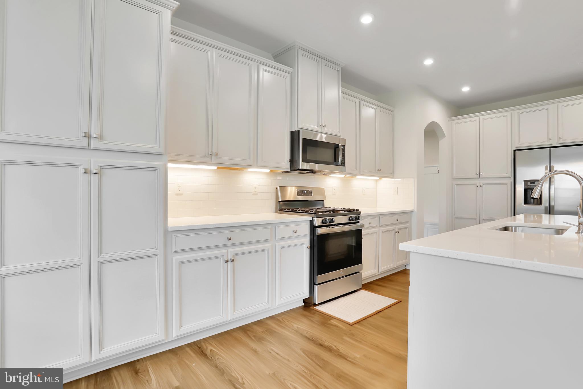 653 Central Avenue Brunswick, MD 21716 - Photo 10 of 62 Kitchen