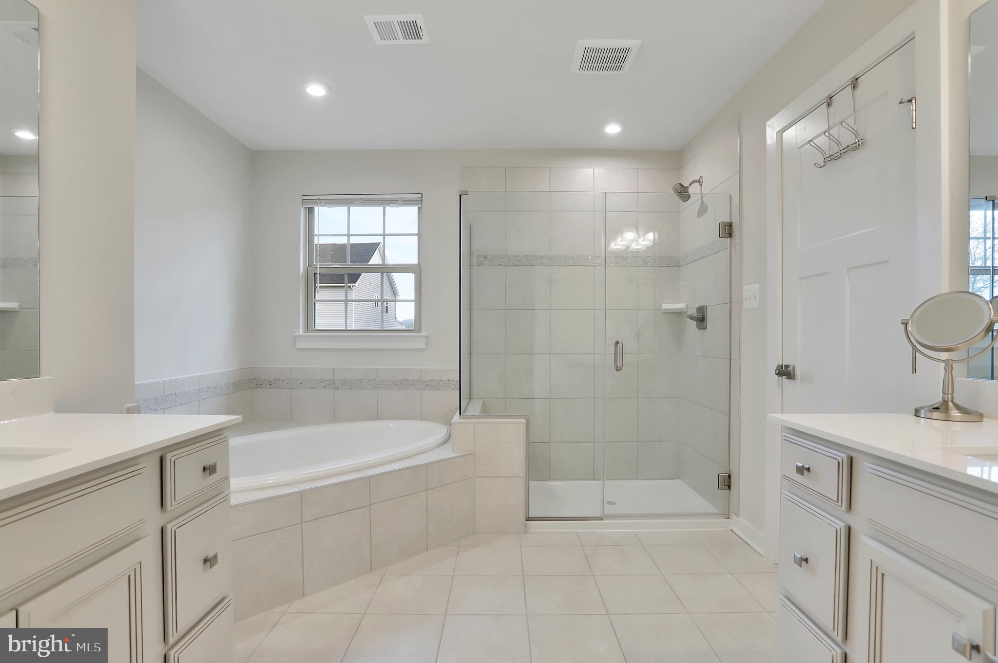 653 Central Avenue Brunswick, MD 21716 - Photo 25 of 62 Master Bathroom