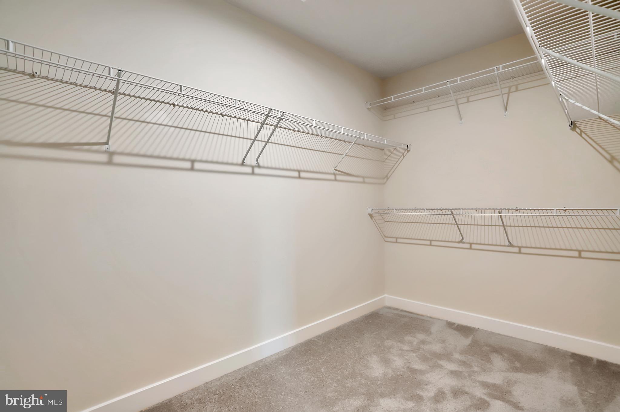 653 Central Avenue Brunswick, MD 21716 - Photo 27 of 62 Walk-in Closet