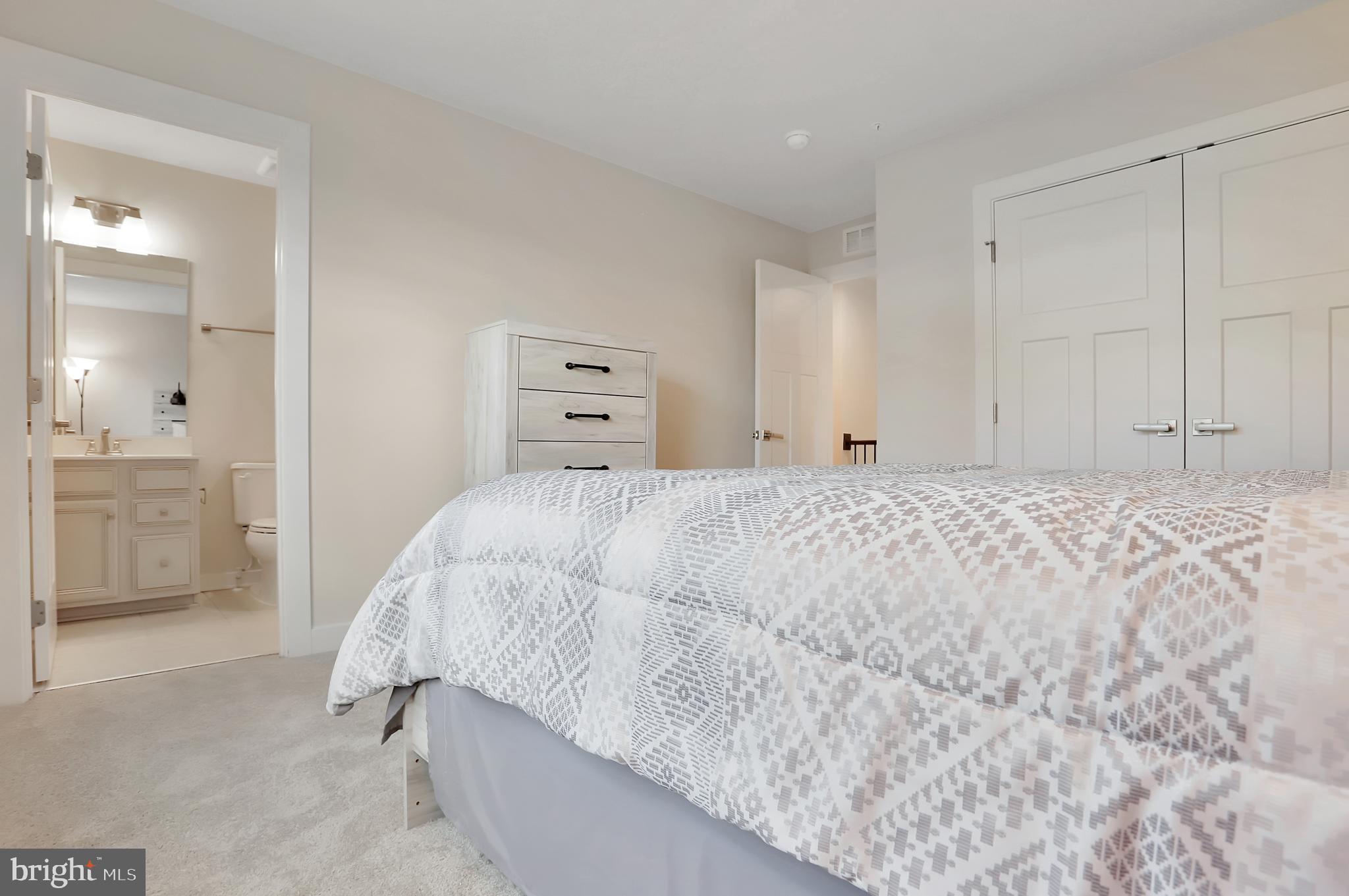 653 Central Avenue Brunswick, MD 21716 - Photo 37 of 62 Fourth Bedroom