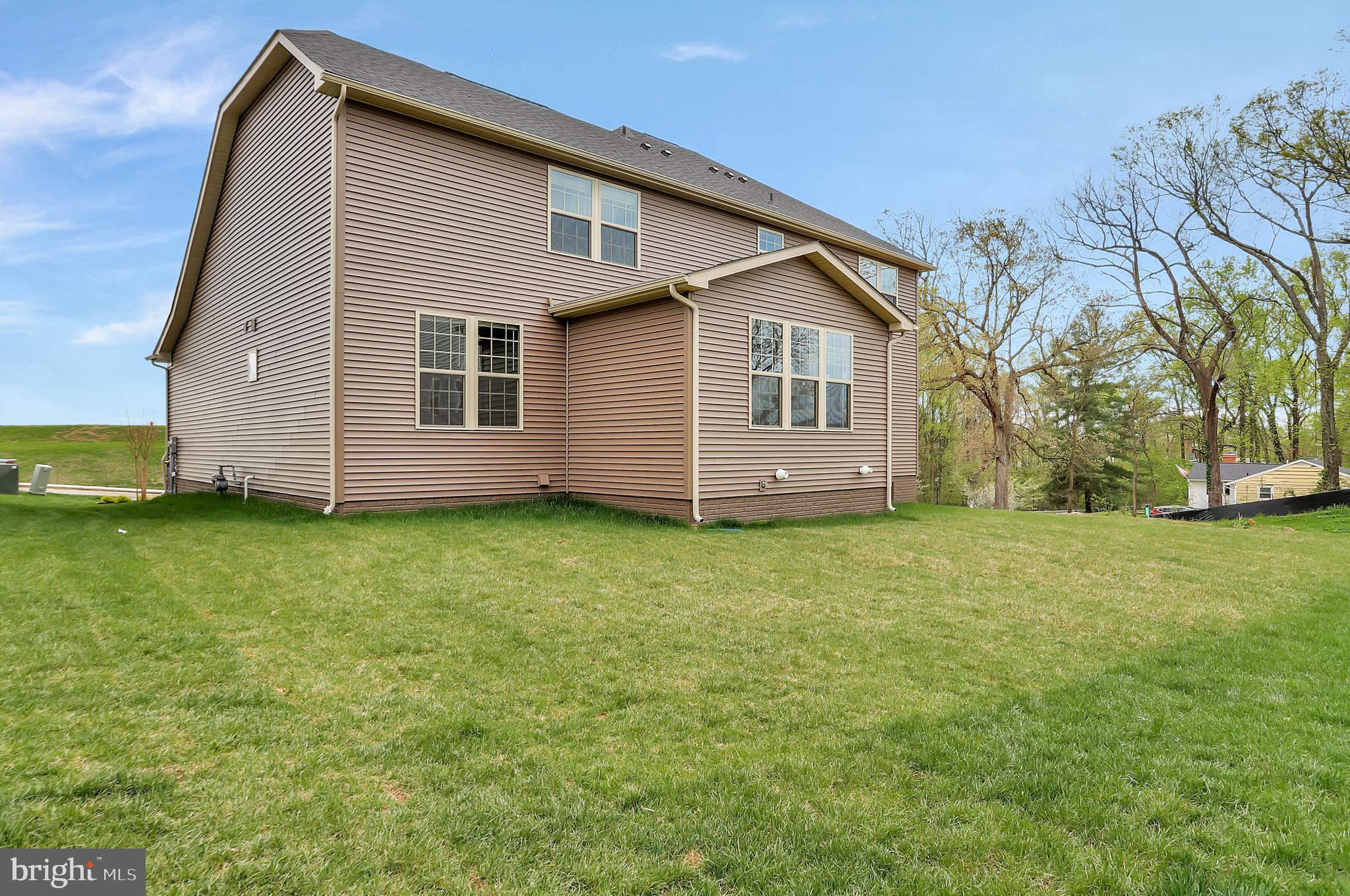 653 Central Avenue Brunswick, MD 21716 - Photo 48 of 62 Exterior