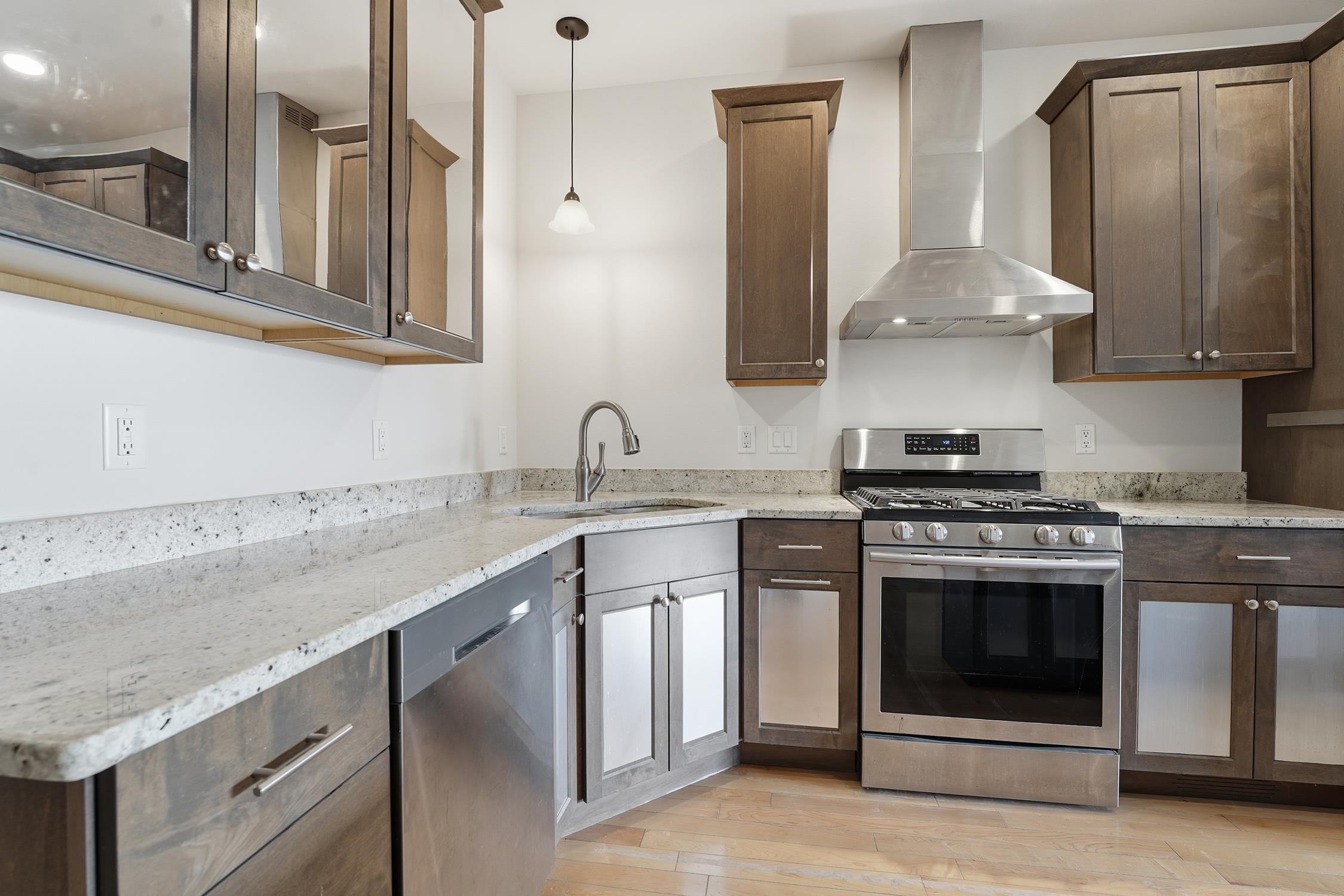 3133 Pleasant Street Sun Prairie, WI 53590 - Photo 7 of 63