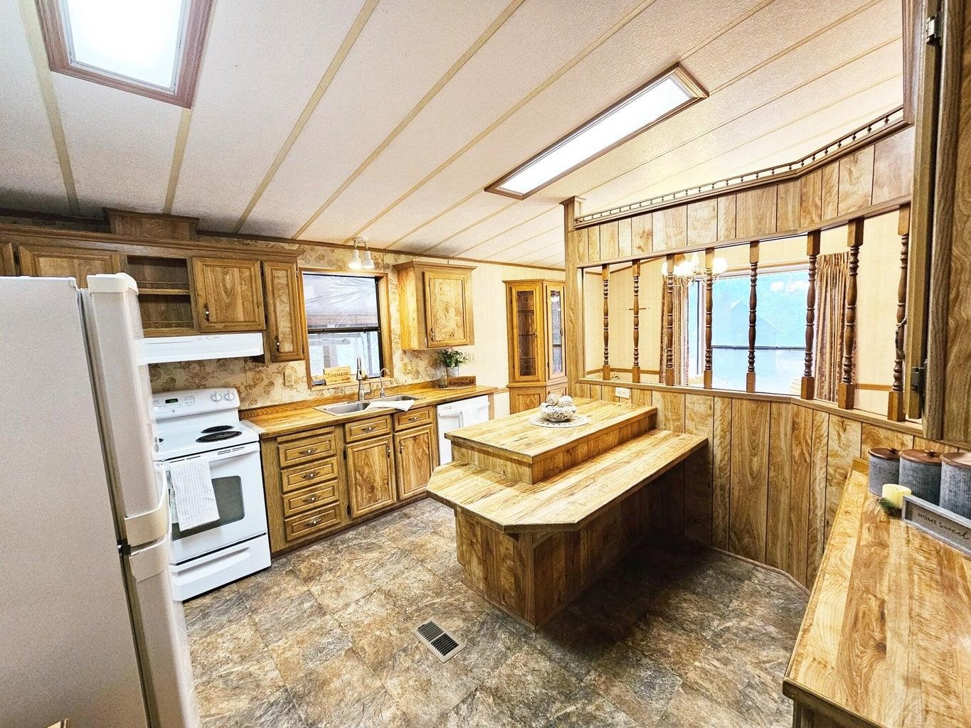 1077 Middle Basin Road Colville, WA 99114 - Photo 11 of 50
