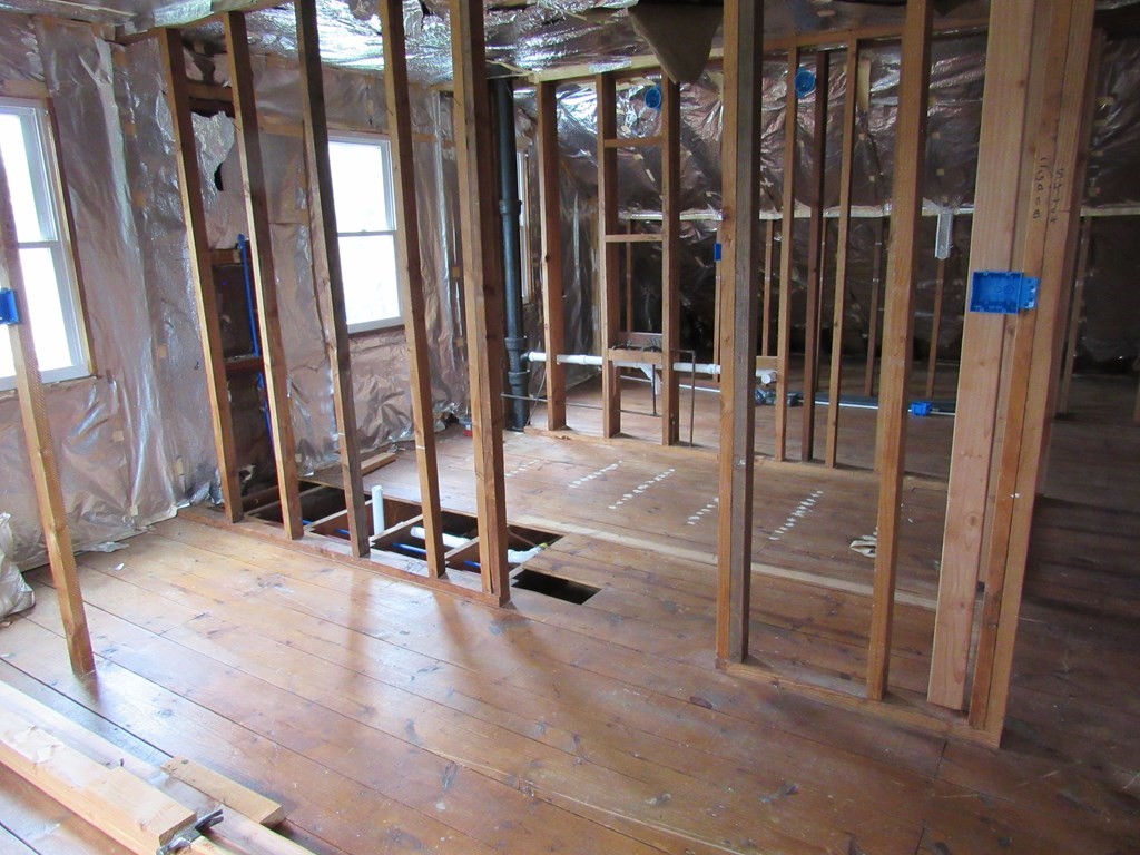 2340 Main Street Three Rivers, MA 01080 - Photo 29 of 31 a view of a room with gym equipment