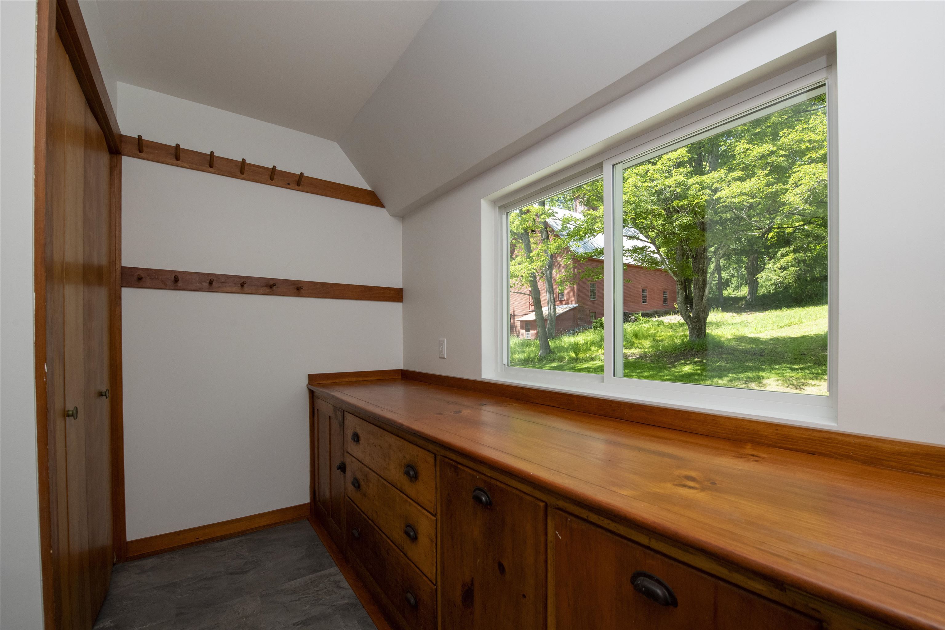 113 Prosper Road Woodstock, VT 05091 - Photo 12 of 39 Gallery Image 12