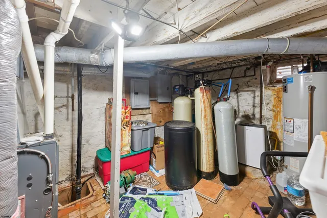 a view of garden with patio