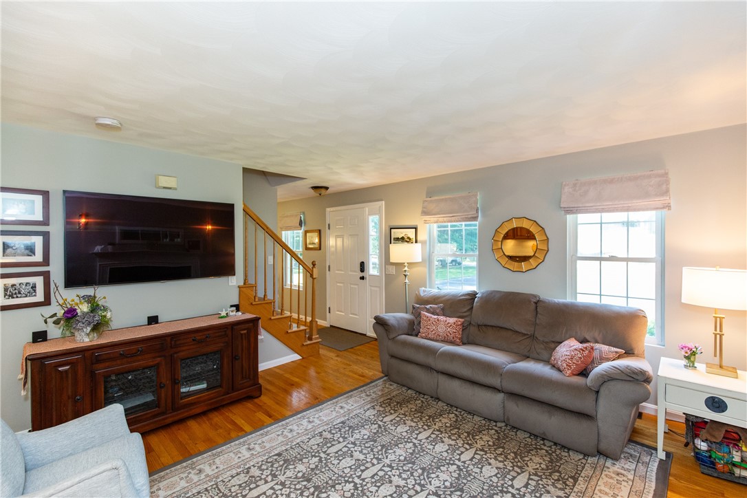 54 Talbut Road Scituate, RI 02831 - Photo 7 of 48