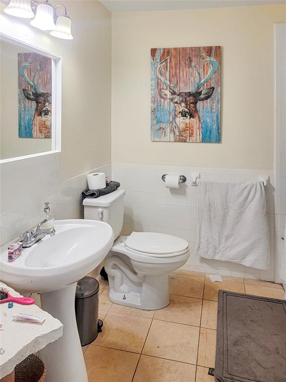 2413 Bahama Road Austin, TX 78733 - Photo 9 of 18