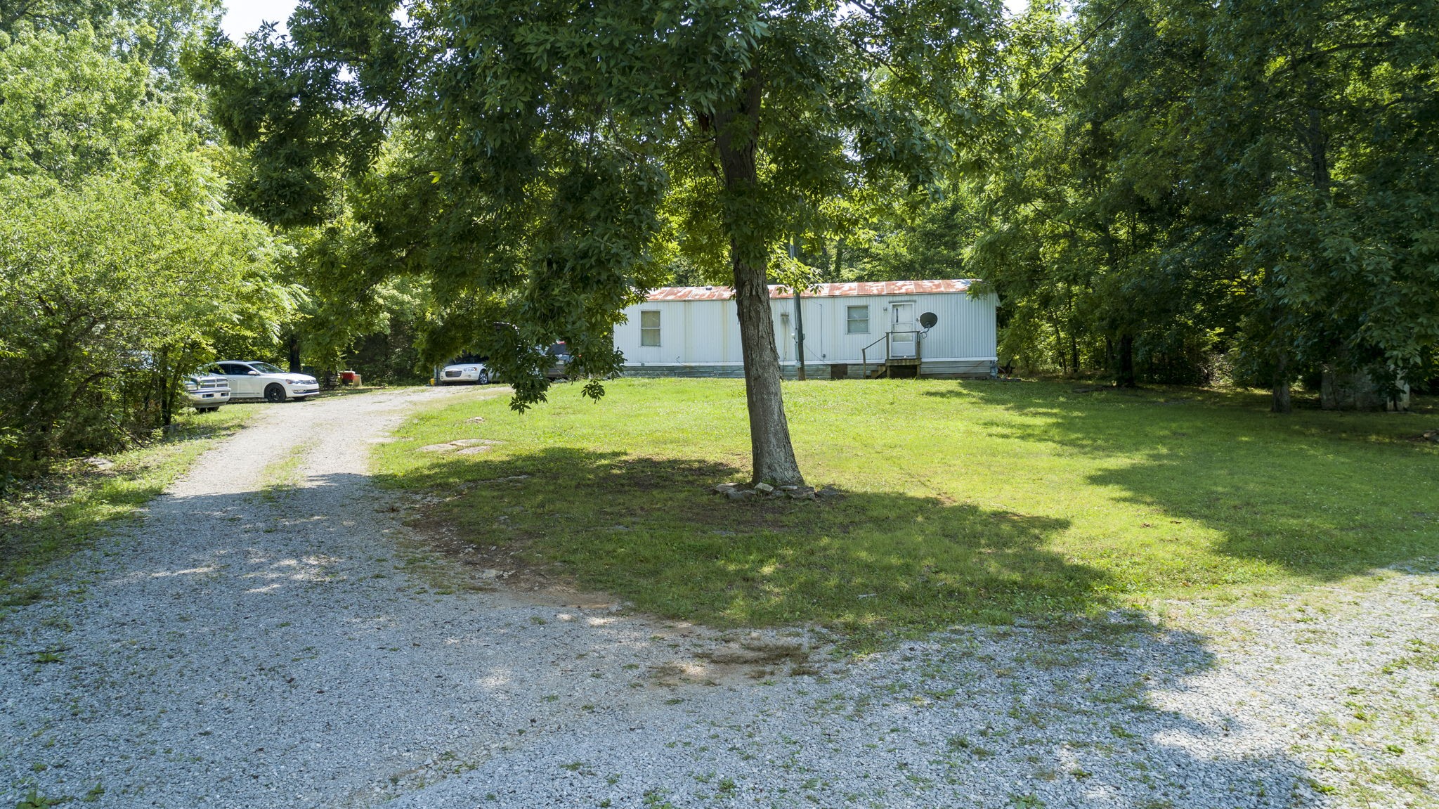 5196 Lunns Store Road Columbia, TN 38401 - Photo 4 of 17 Gallery Image 4
