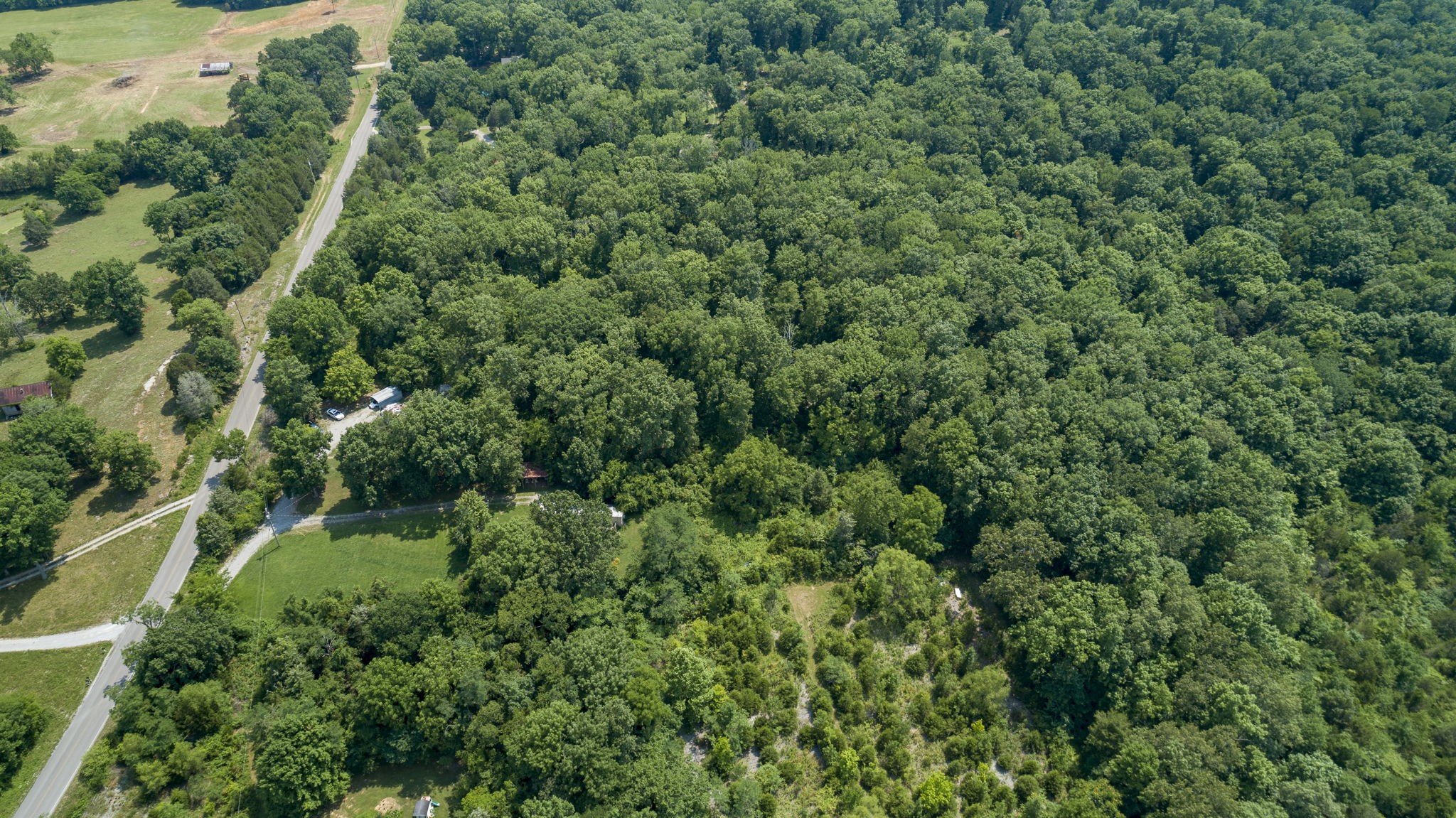 5196 Lunns Store Road Columbia, TN 38401 - Photo 8 of 17 Gallery Image 8