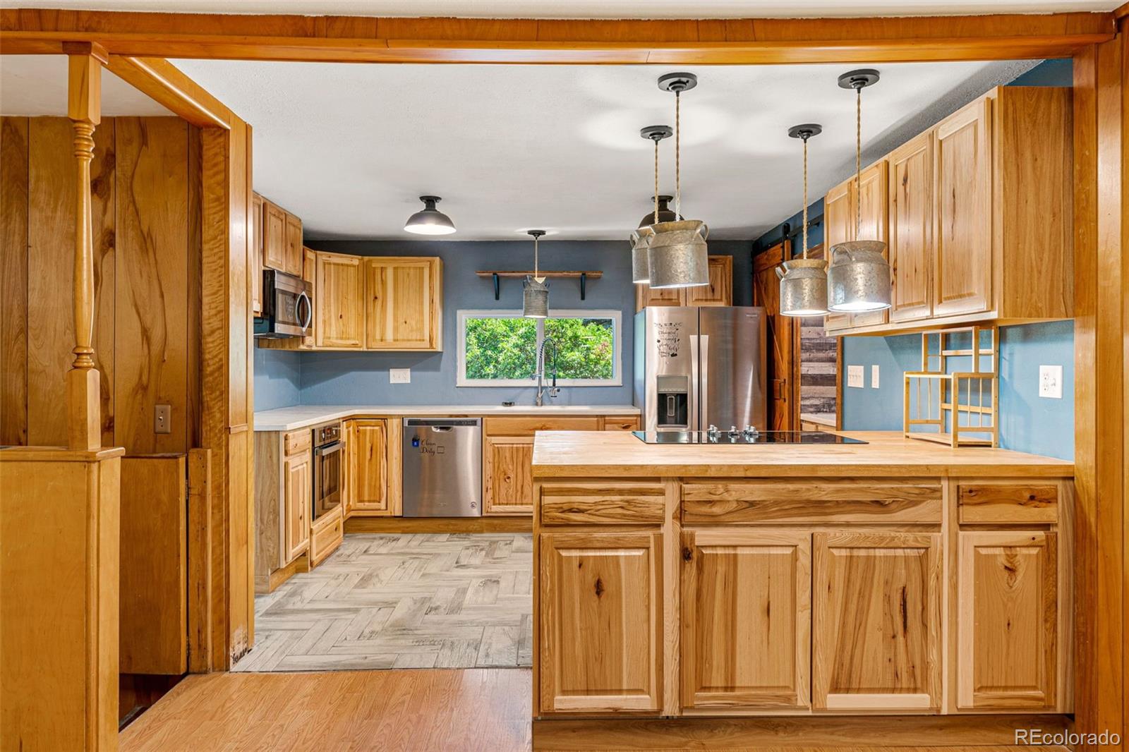 1901 West Ridge Road Littleton, CO 80120 - Photo 11 of 37