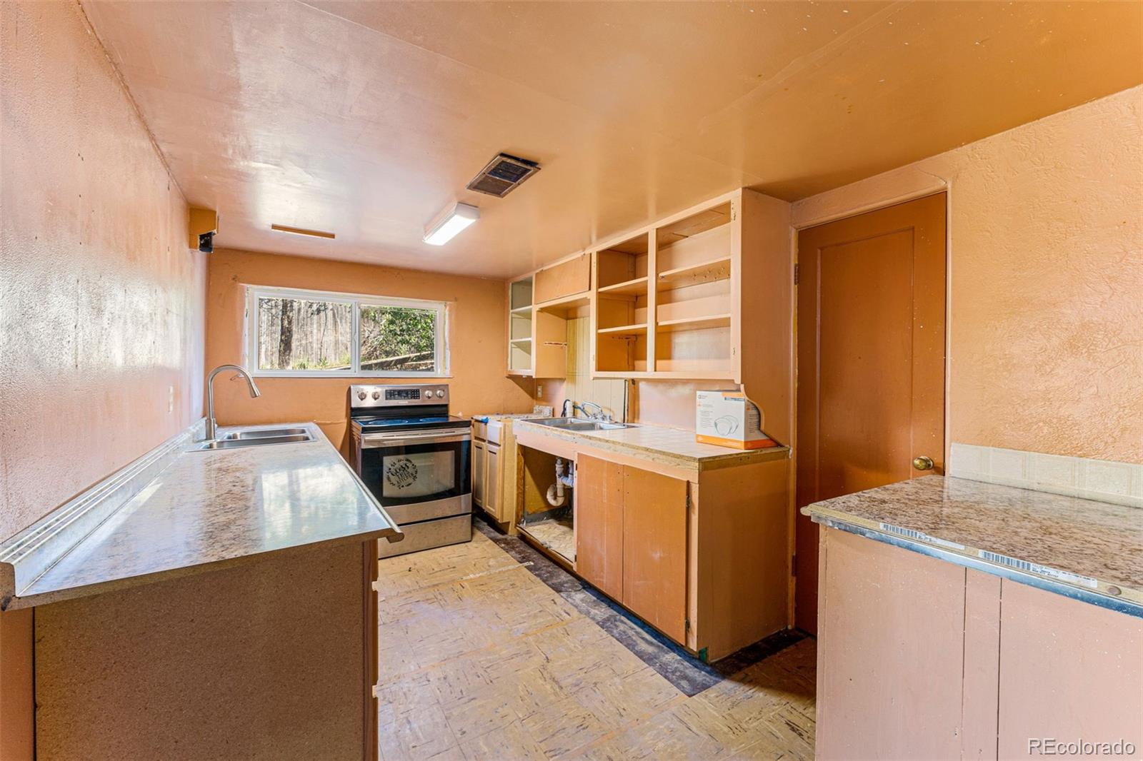 1901 West Ridge Road Littleton, CO 80120 - Photo 28 of 37