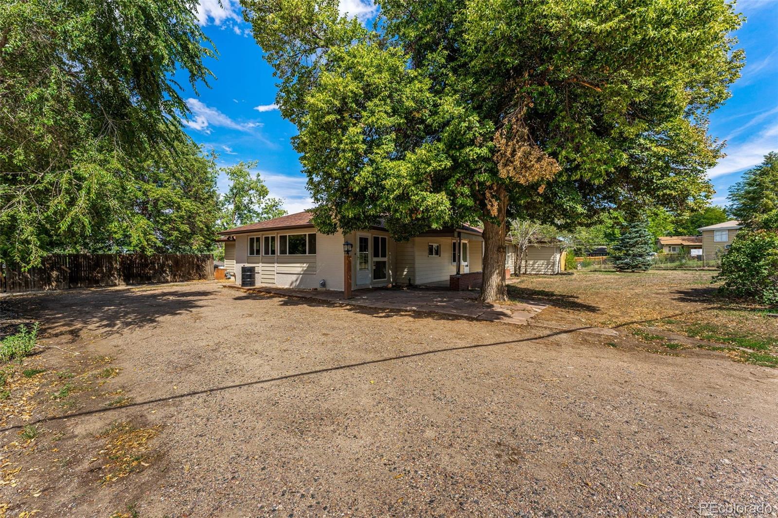 1901 West Ridge Road Littleton, CO 80120 - Photo 4 of 37