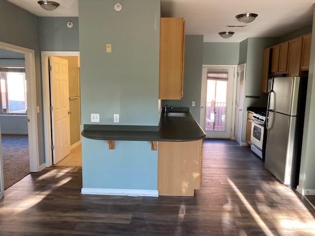 588 North Midvale Boulevard, Unit 301 Madison, WI 53705 - Photo 7 of 30