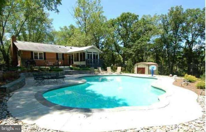 920 Annapolis Road Gambrills, MD 21054 - Photo 6 of 30 Pool