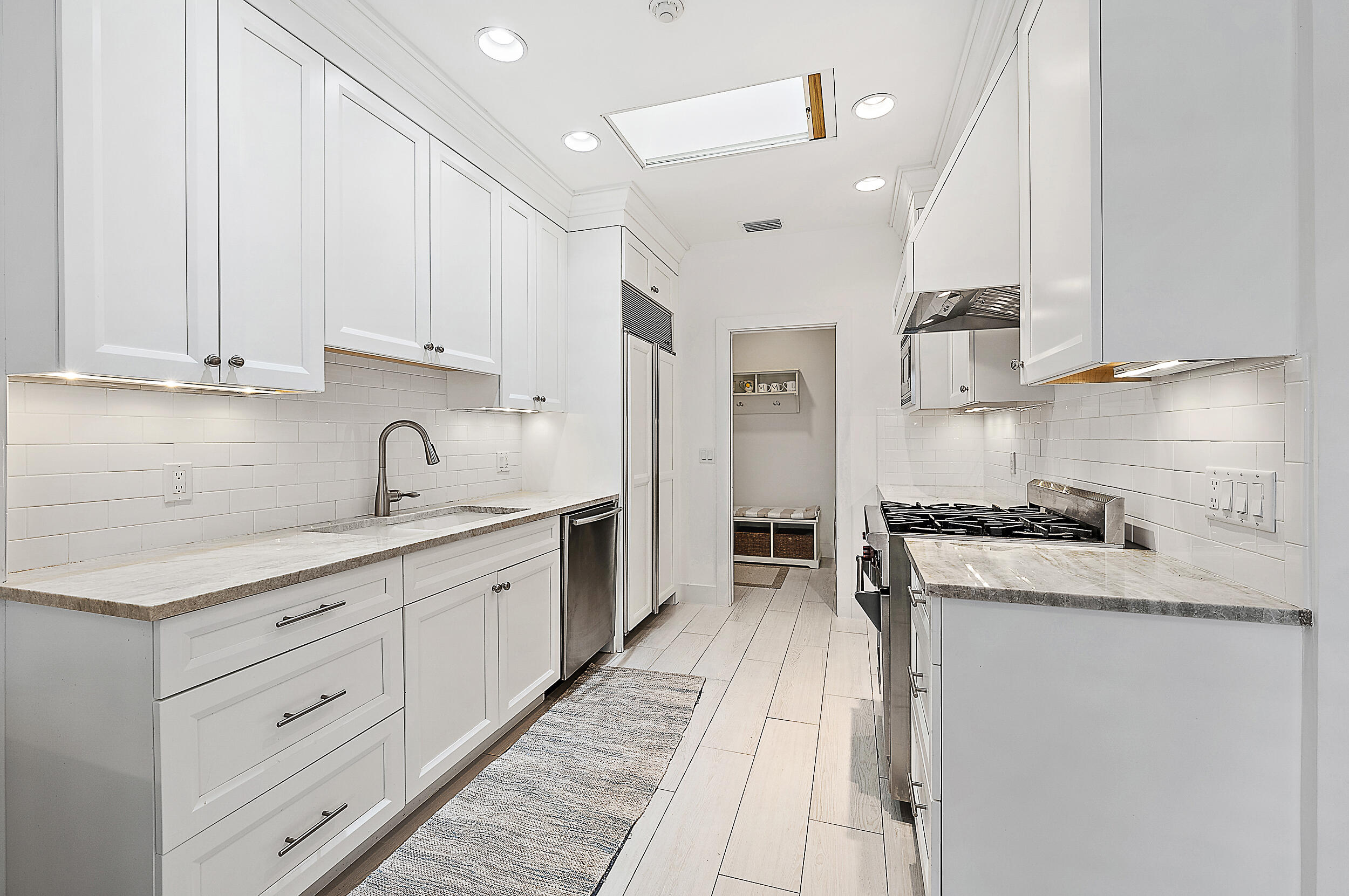 4301 Captains Way Jupiter, FL 33477 - Photo 11 of 45 Kitchen