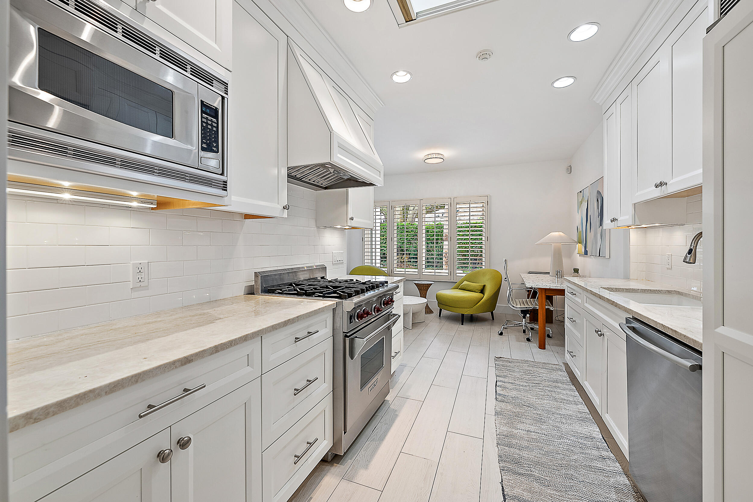 4301 Captains Way Jupiter, FL 33477 - Photo 10 of 45 Kitchen