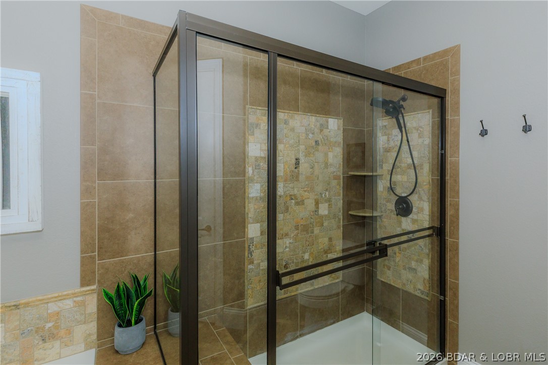 1184 Jeffries Road, Unit 114 Osage Beach, MO 65065 - Photo 25 of 40