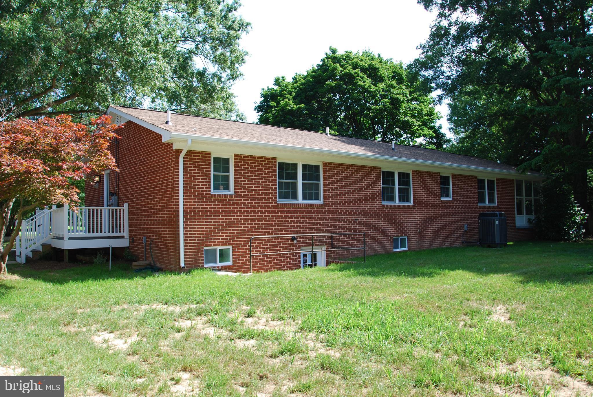1820 Lowery Road Huntingtown, MD 20639 - Photo 4 of 30 Exterior (Rear)
