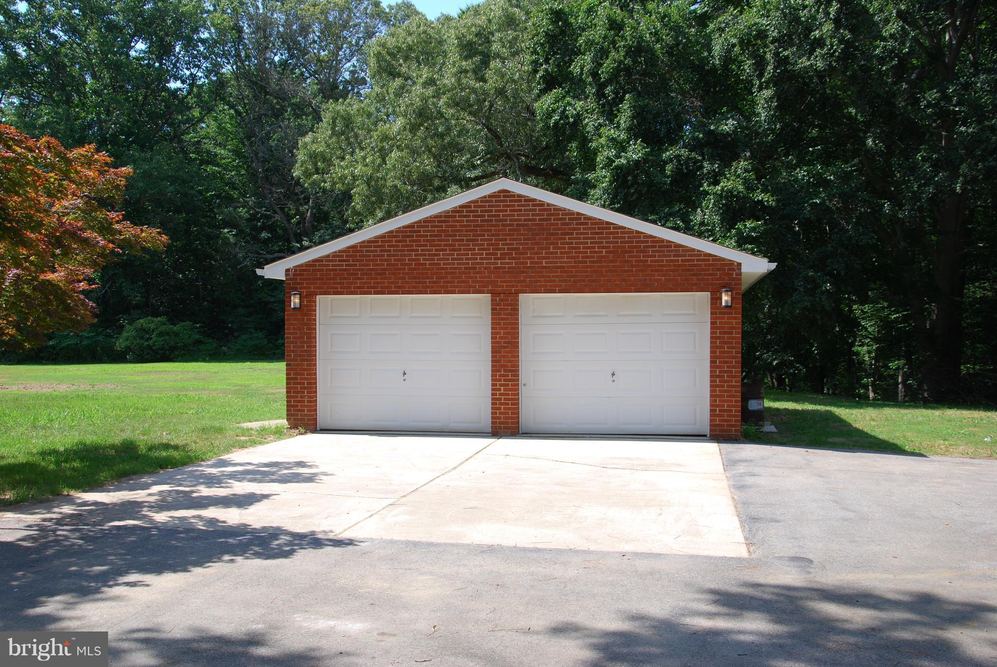 1820 Lowery Road Huntingtown, MD 20639 - Photo 5 of 30 Exterior (General)