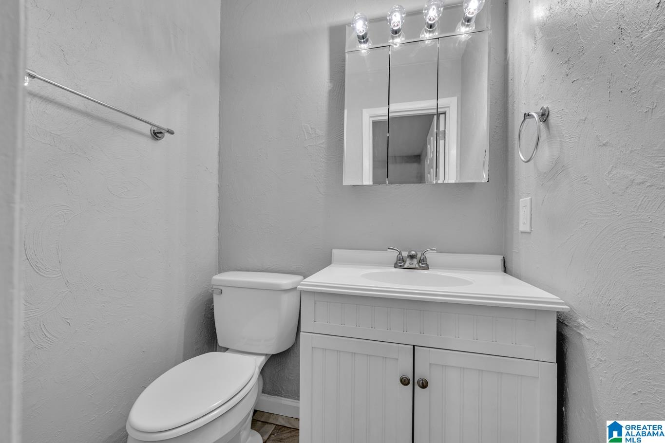 2105 Fulton Road Fultondale, AL 35068 - Photo 12 of 34