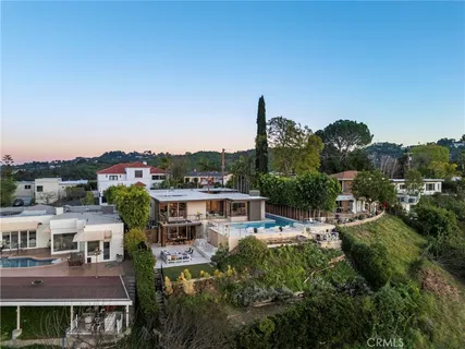 $3,750,000 | 3851 Beverly Ridge Drive, Sherman Oaks, CA 91423
