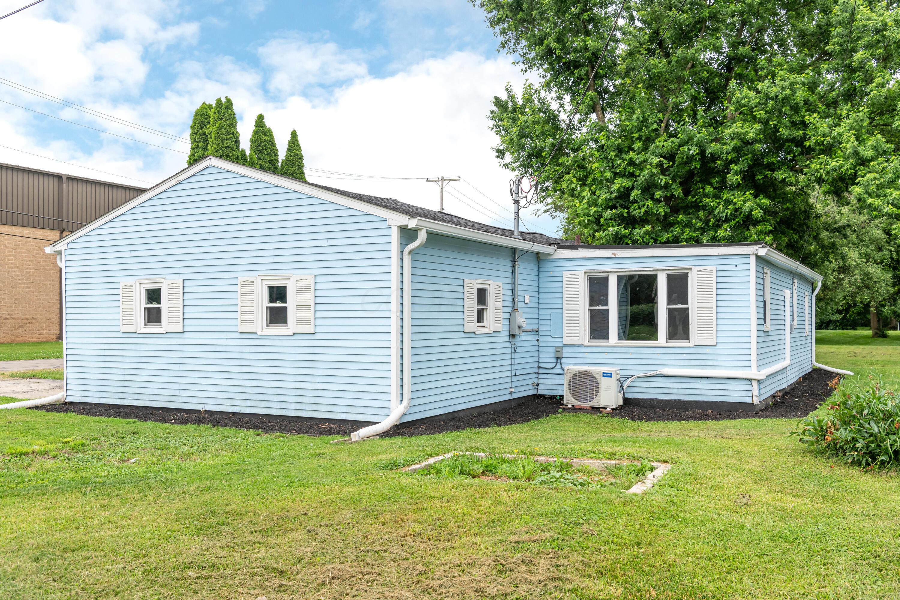 320 Rohrer Street Urbana, OH 43078 - Photo 2 of 50 320 Rohrer 41