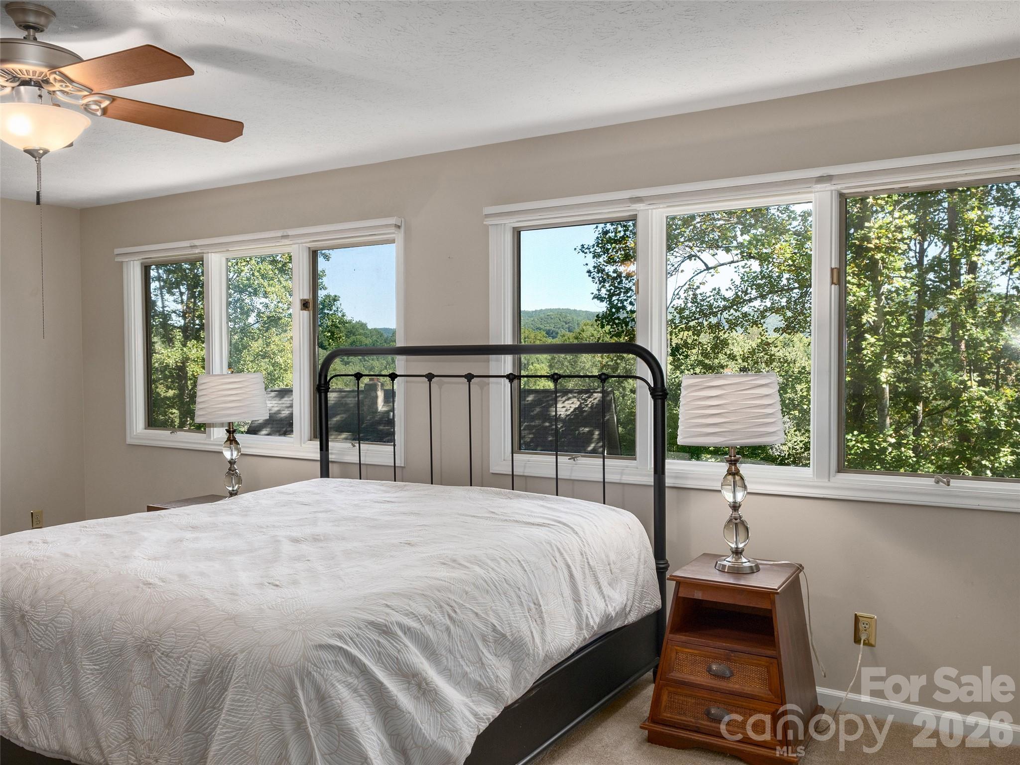 623 Owensby Road Hendersonville, NC 28792 - Photo 16 of 36 Gallery Image 16