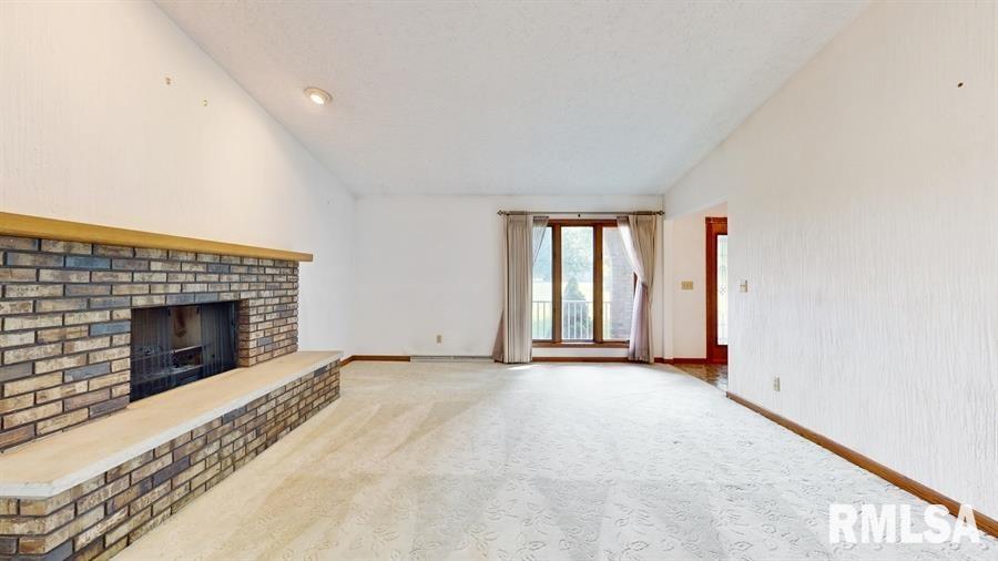 9708 84th St Court West Taylor Ridge, IL 61284 - Photo 7 of 40 Gallery Image 7