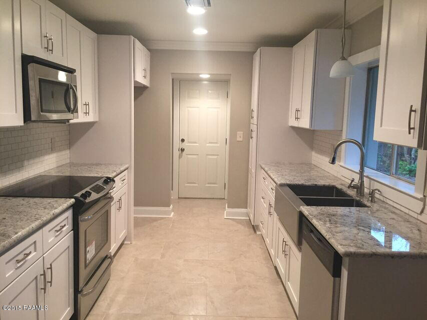 205 Westbend Ridge Lafayette, LA 70508 - Photo 2 of 18 Image (1)