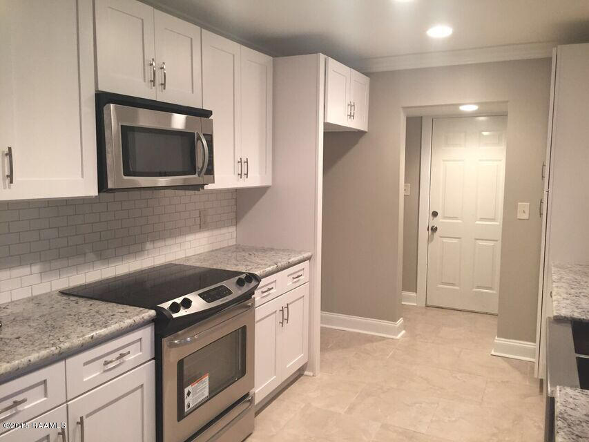 205 Westbend Ridge Lafayette, LA 70508 - Photo 4 of 18 Image (3)