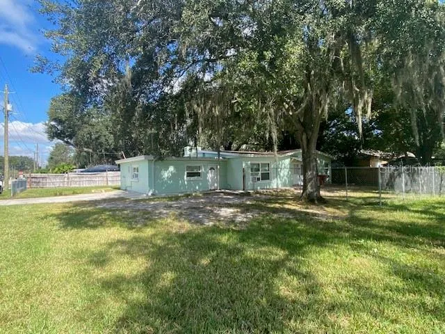 a view of a outdoor space