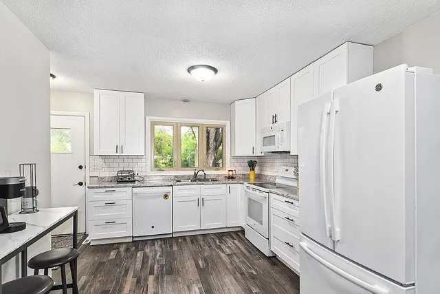 $299,900 | 1032 23rd Avenue North, St. Cloud, MN 56303