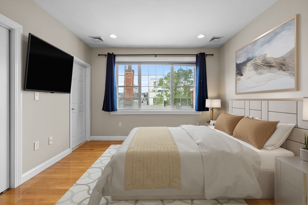 20 R Cross Street, Unit 3 Somerville, MA 02145 - Photo 8 of 11 Gallery Image 8