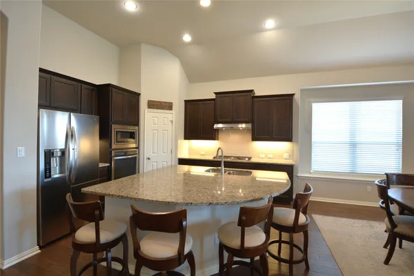 $3,100 | 142 Venice Cove, Austin, TX 78737