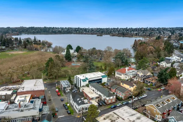 $3,995,950 | 7311 Woodlawn Avenue Northeast, Seattle, WA 98115