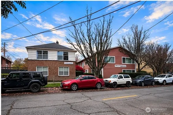 $3,995,950 | 7311 Woodlawn Avenue Northeast, Seattle, WA 98115
