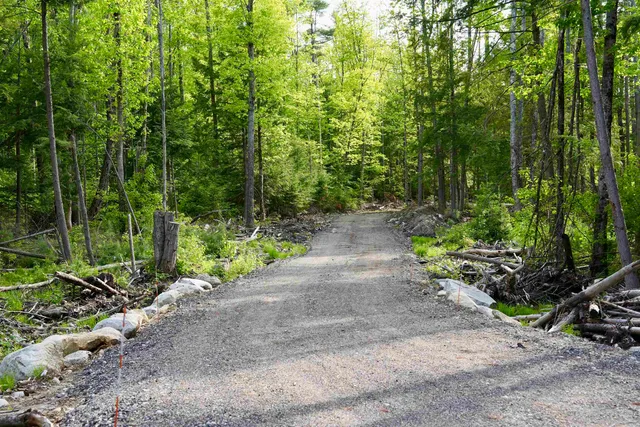 $439,000 | 555 Shaker Road, North Sutton, NH 03260