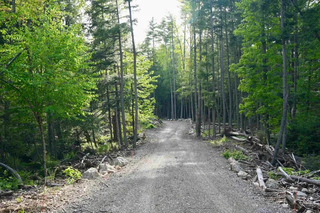 $439,000 | 555 Shaker Road, North Sutton, NH 03260