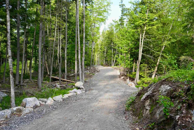 $439,000 | 555 Shaker Road, North Sutton, NH 03260