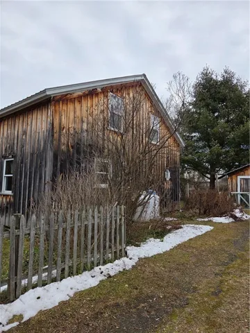 $79,900 | 110 Clarence Howe Road, Pittsfield, NY 13411