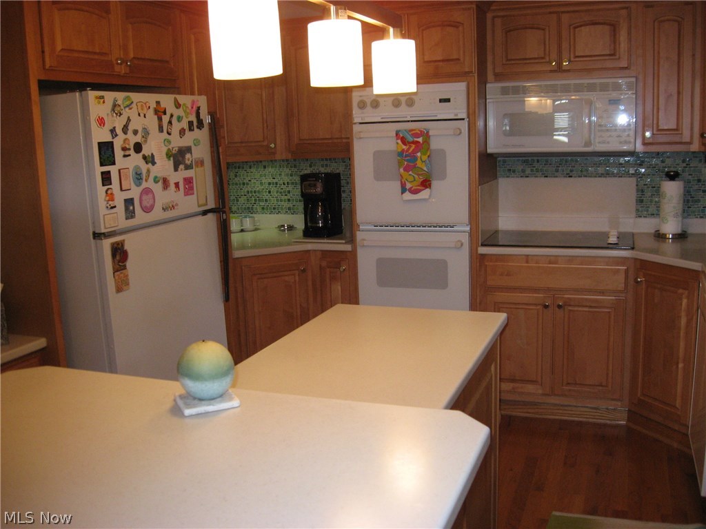 687 Garnette Road Akron, OH 44313 - Photo 4 of 21