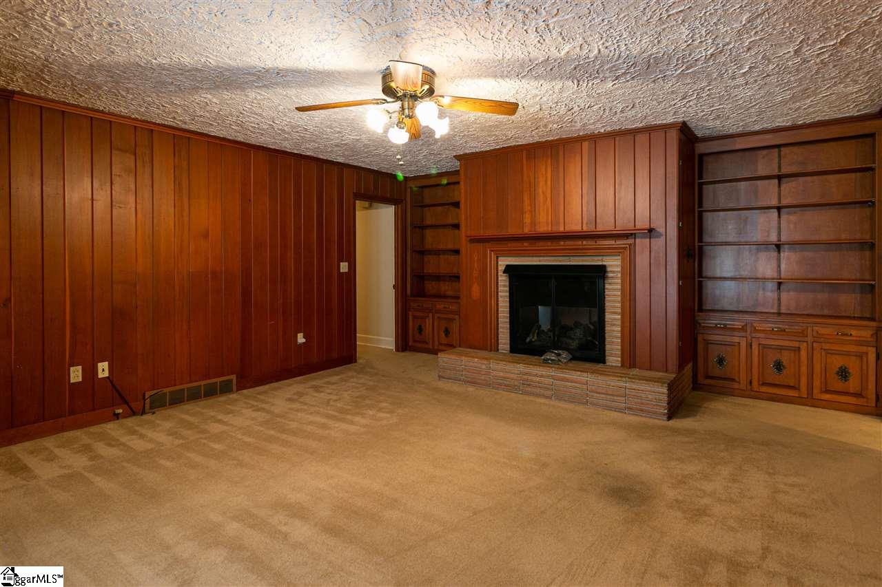 722 Calvert Avenue Clinton, SC 29325 - Photo 12 of 35