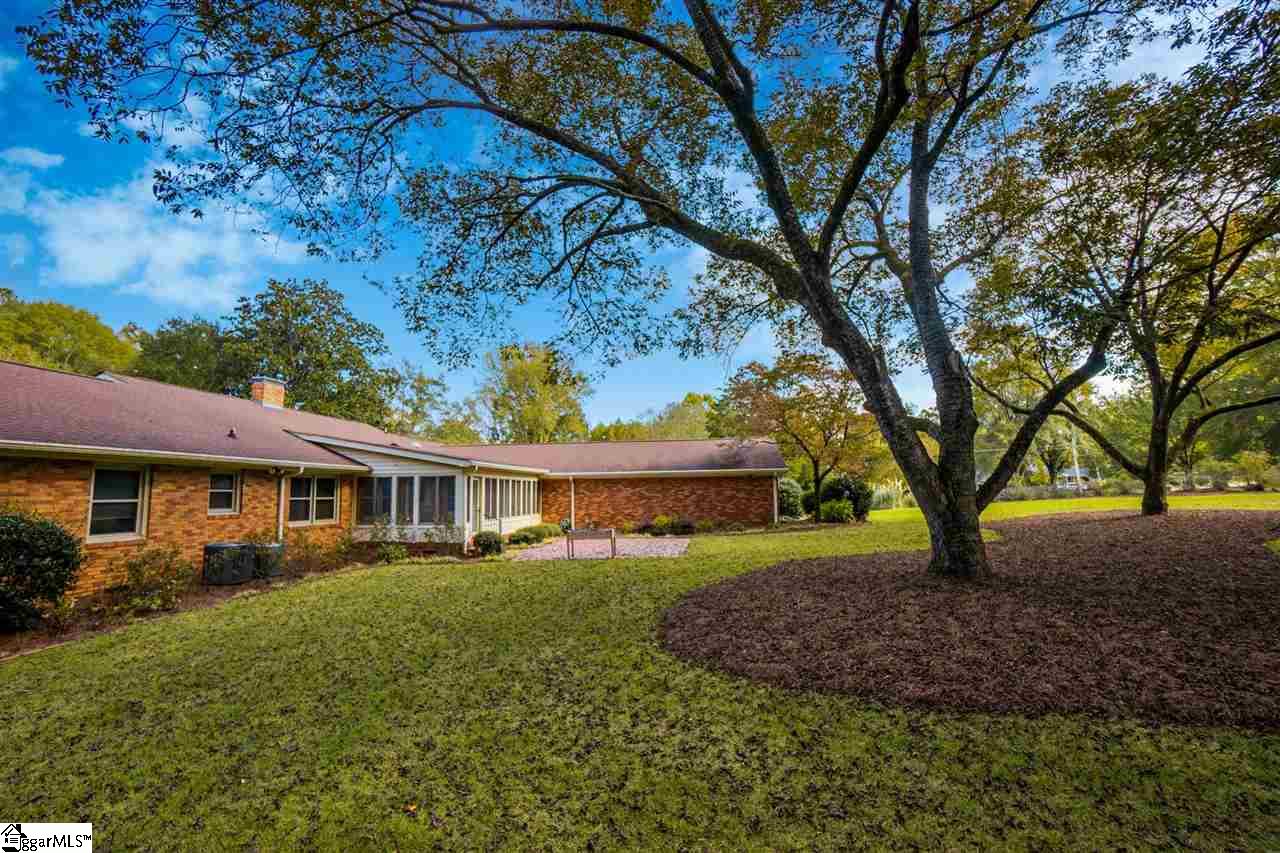 722 Calvert Avenue Clinton, SC 29325 - Photo 31 of 35