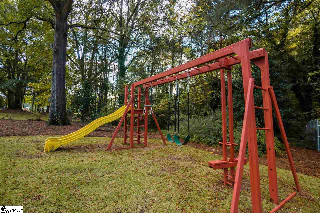 722 Calvert Avenue Clinton, SC 29325 - Photo 33 of 35