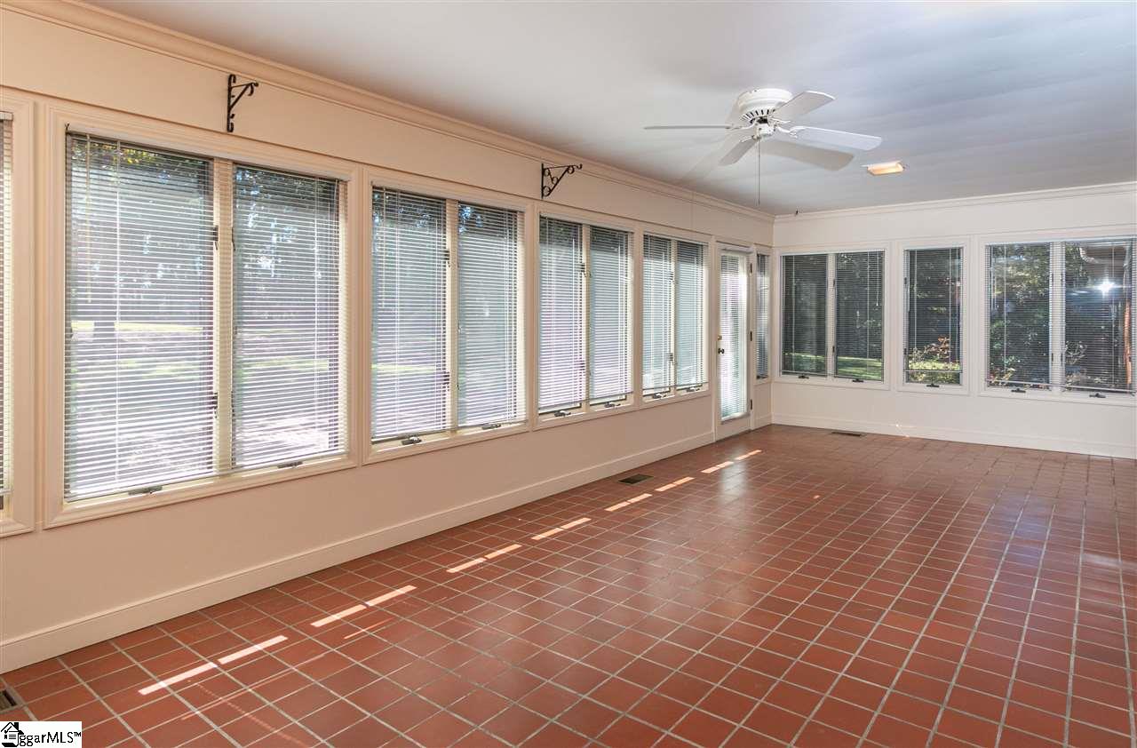722 Calvert Avenue Clinton, SC 29325 - Photo 7 of 35